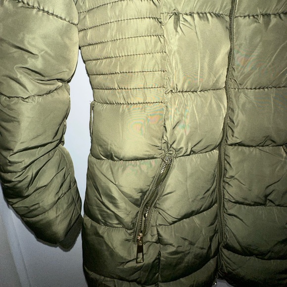 Green puffer coat with removable hood - Picture 4 of 6